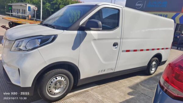 EN - MAXUS EV30